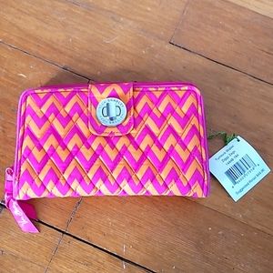 Vera Bradley Turnlock Wallet in Ziggy Zags NWT